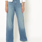 Loose Fitting Jeans